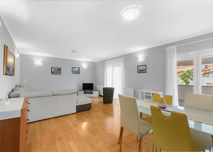 Hope - With Shared Pool 4* Poreč