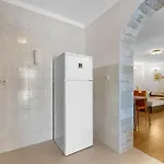 Hope - With Shared Pool 4* بوريتش