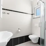 بيت ضيافة Hope - With Shared Pool 4*