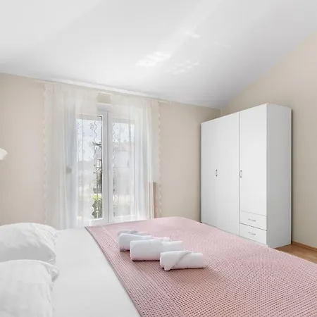 Hope - With Shared Pool 4*