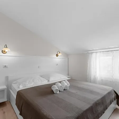 Hope - With Shared Pool Poreč