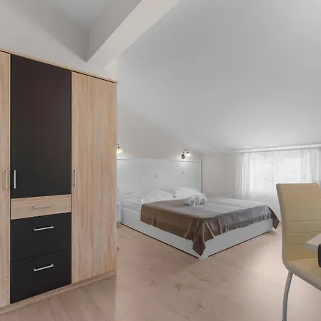Hope - With Shared Pool Гостевой дом 4*