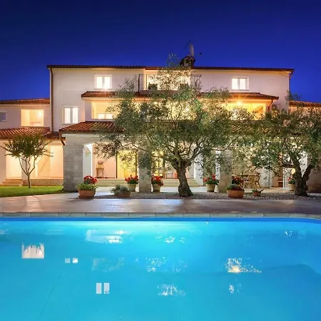 Hope - With Shared Pool Poreč