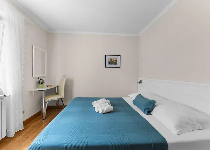 Guest house Hope - With Shared Pool Porec