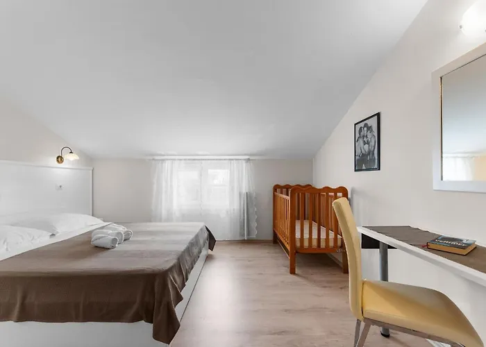 Guest house Hope - With Shared Pool Porec