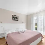 Hope - With Shared Pool Guest house Porec