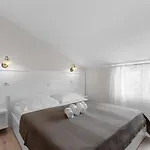 Hope - With Shared Pool Porec