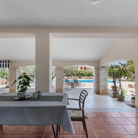 Casa de hóspedes Hope - With Shared Pool Poreč