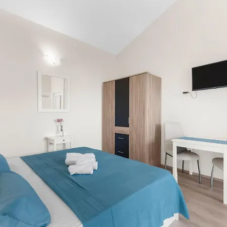 Hope - With Shared Pool 4* Poreč