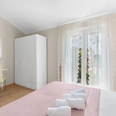 Hope - With Shared Pool 4* Poreč